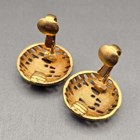 VTG Mesh Dome Clip-On Earrings .75" Blue & White Enamel Gold Plated Corocraft? - Picture 4 of 5